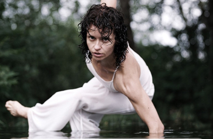 Белорусская танцовщица и хореограф Ольга Лабовкина с классами по contemporary dance в Киеве