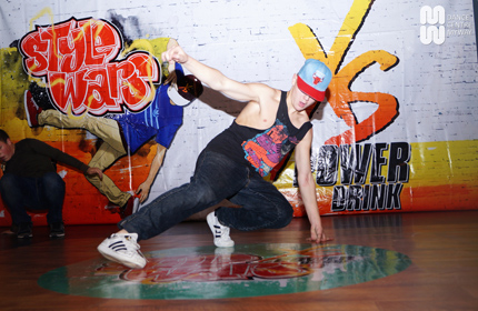 Breaking Battle Style Wars